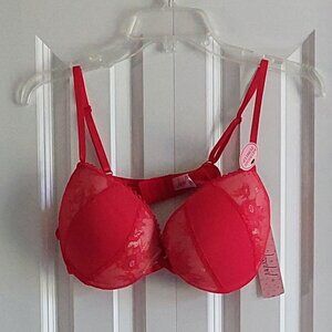 Jezebel Extreme Push-Up Red Lace Bra Size 38C